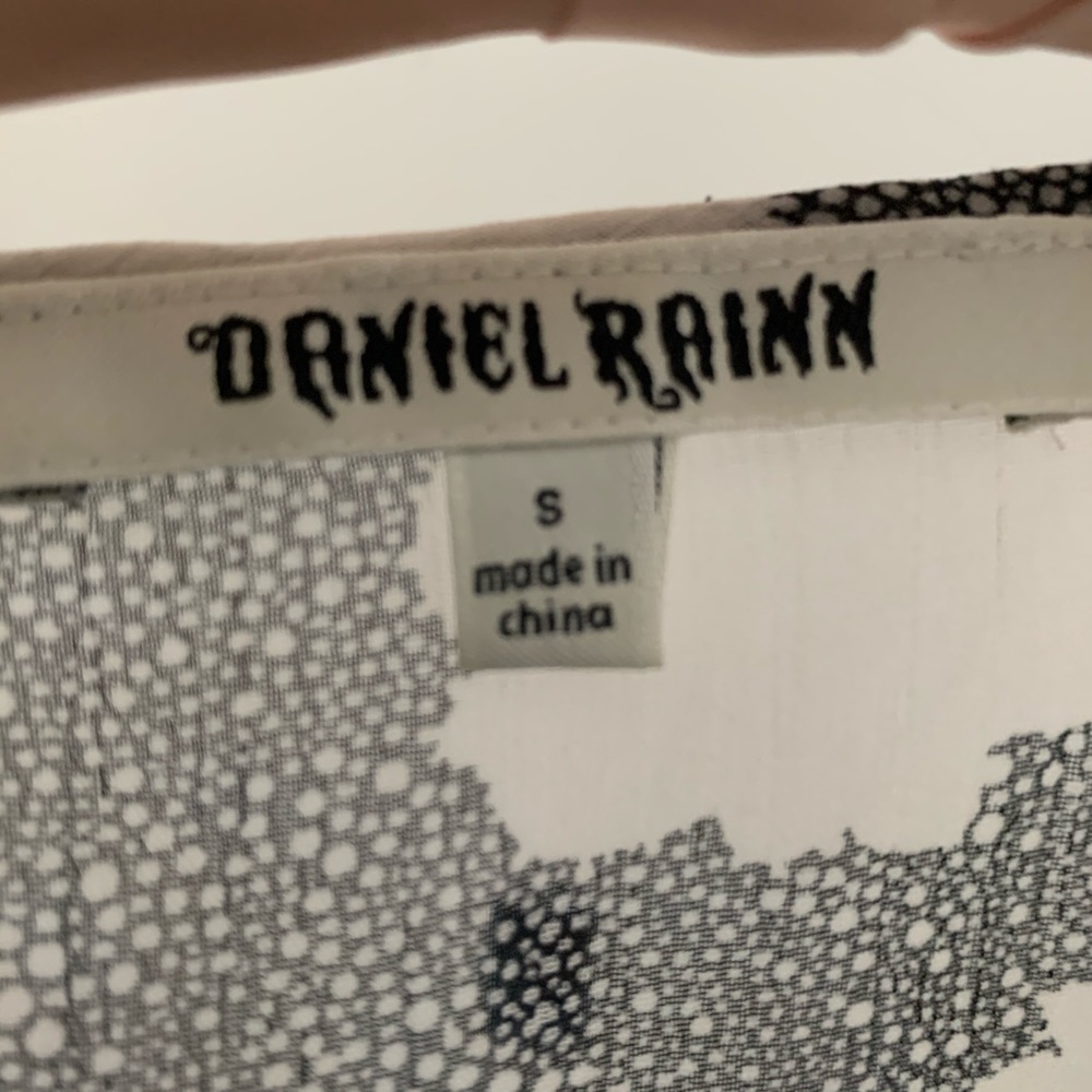 Daniel Rainn Sheer Blouse - Picture 6 of 9